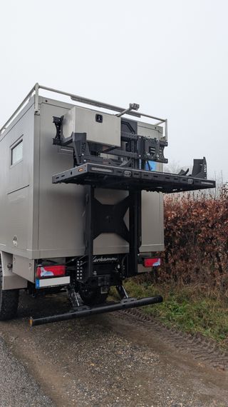 Heckträger XL Staubox - Detailaufnahme 1