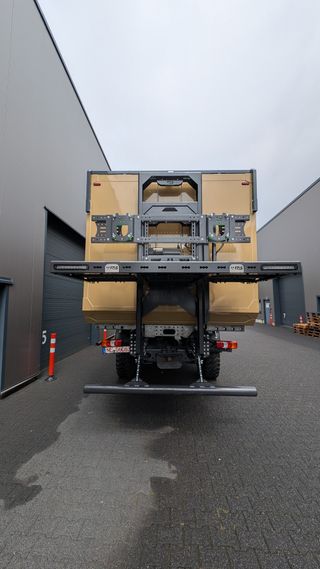 Rear Carrier XL Platform - Detail View 3